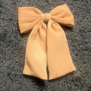 Elegant Tan Hair Bow